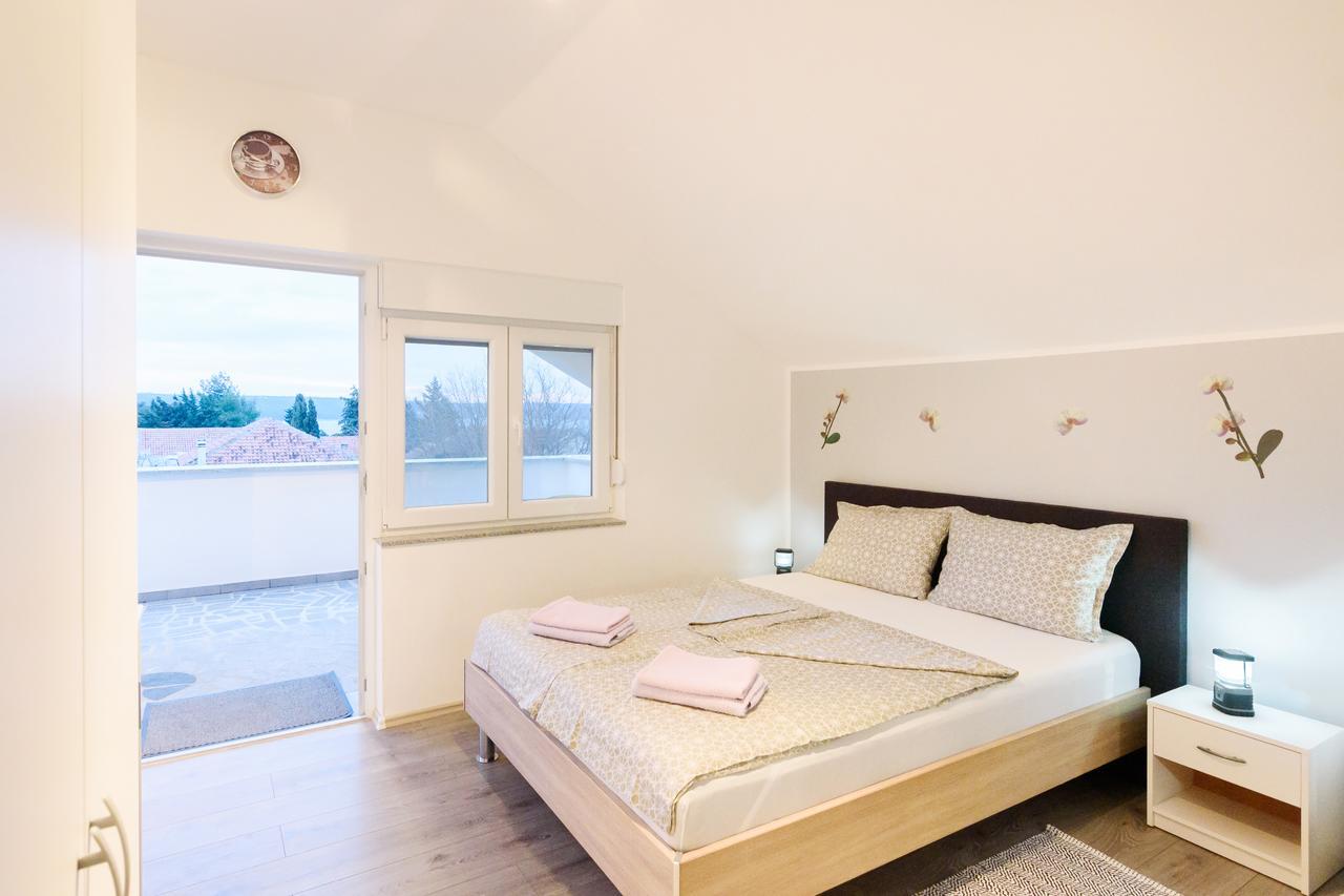 Apartmani Orhideja Gornji Karin Ngoại thất bức ảnh