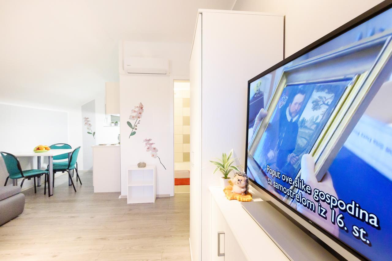 Apartmani Orhideja Gornji Karin Ngoại thất bức ảnh