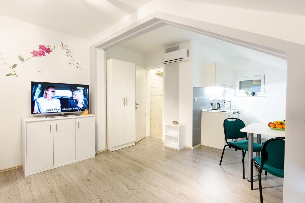 Apartmani Orhideja Gornji Karin Ngoại thất bức ảnh